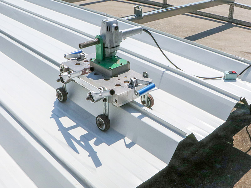 7.2 Seam with Electric Seamer 360 at the edge of each roofing