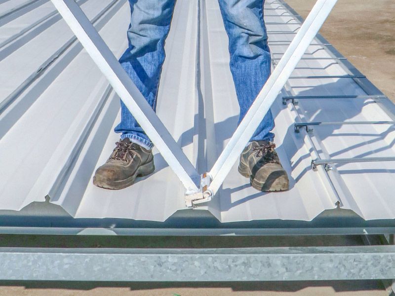 6.1 Seam with Hand Seam 180 at the edge of each roofing