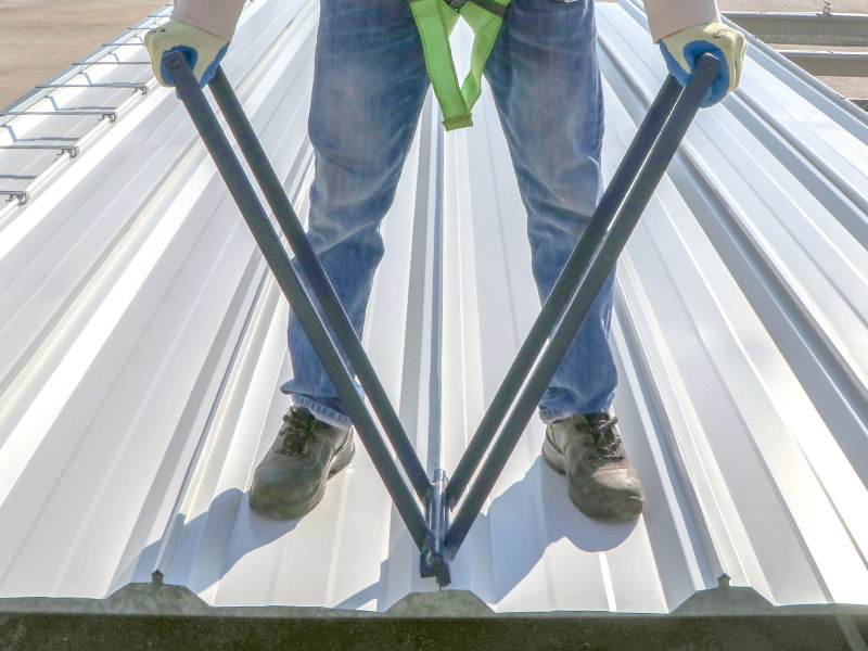 7.1 Seam with Hand Seam 360 at the edge of each roofing
