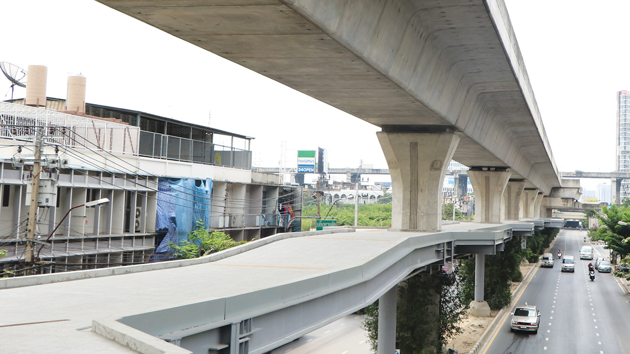 Skywalk บางนา