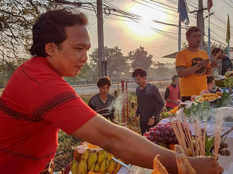 พิธีตั้งศาลพระภูมิเจ้าที่และศาลตายาย