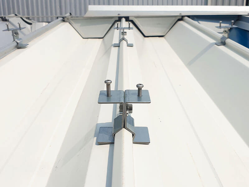 Roof Protection clip for Boltless system : roof profile is KS KlipSeam60 and KS KlipSeam110