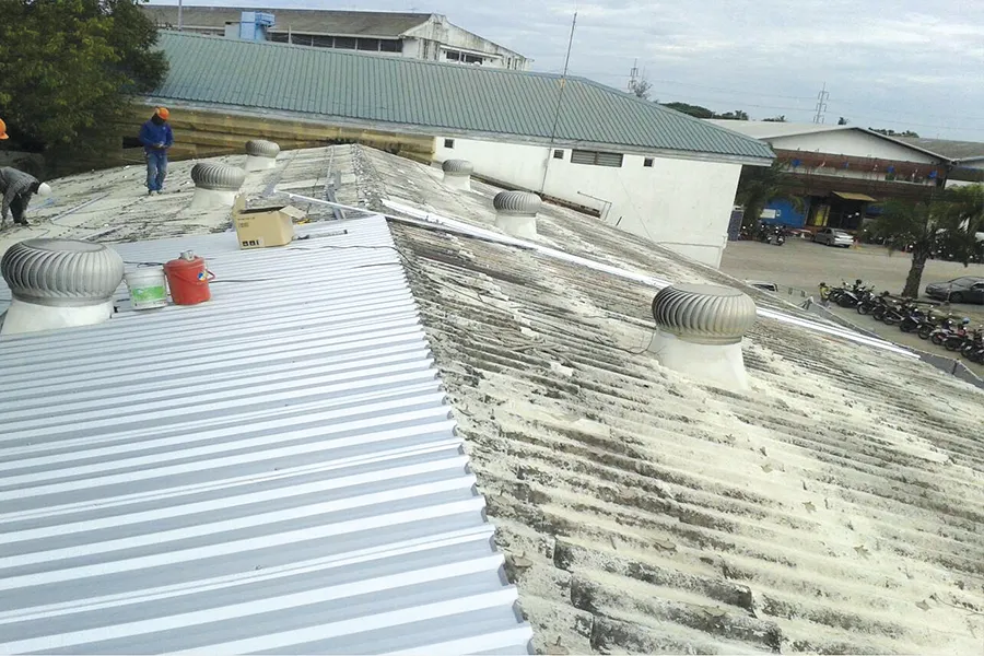 Renovate แผ่นหลังคากระเบื้อง
