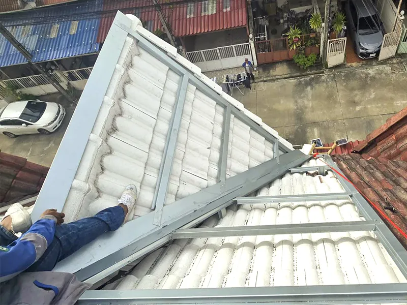 Double roof (Top up roof), เอกมัย